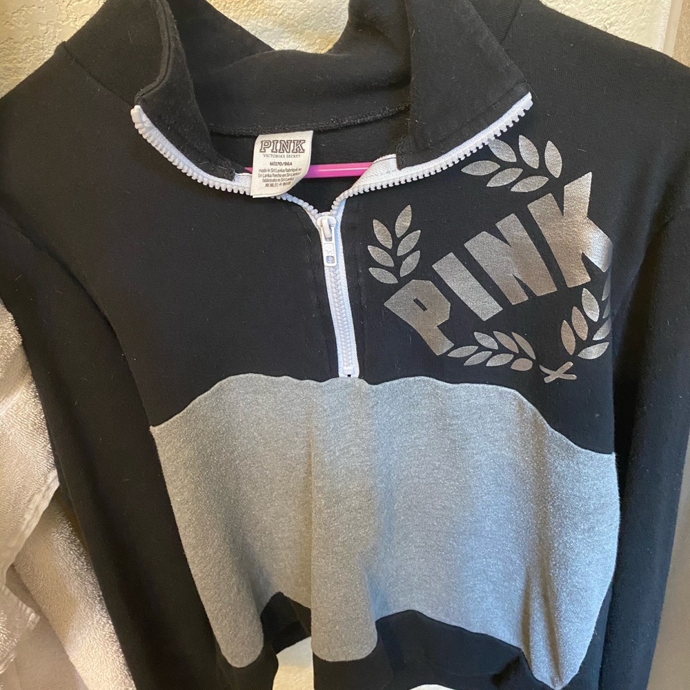 PINK pull over
